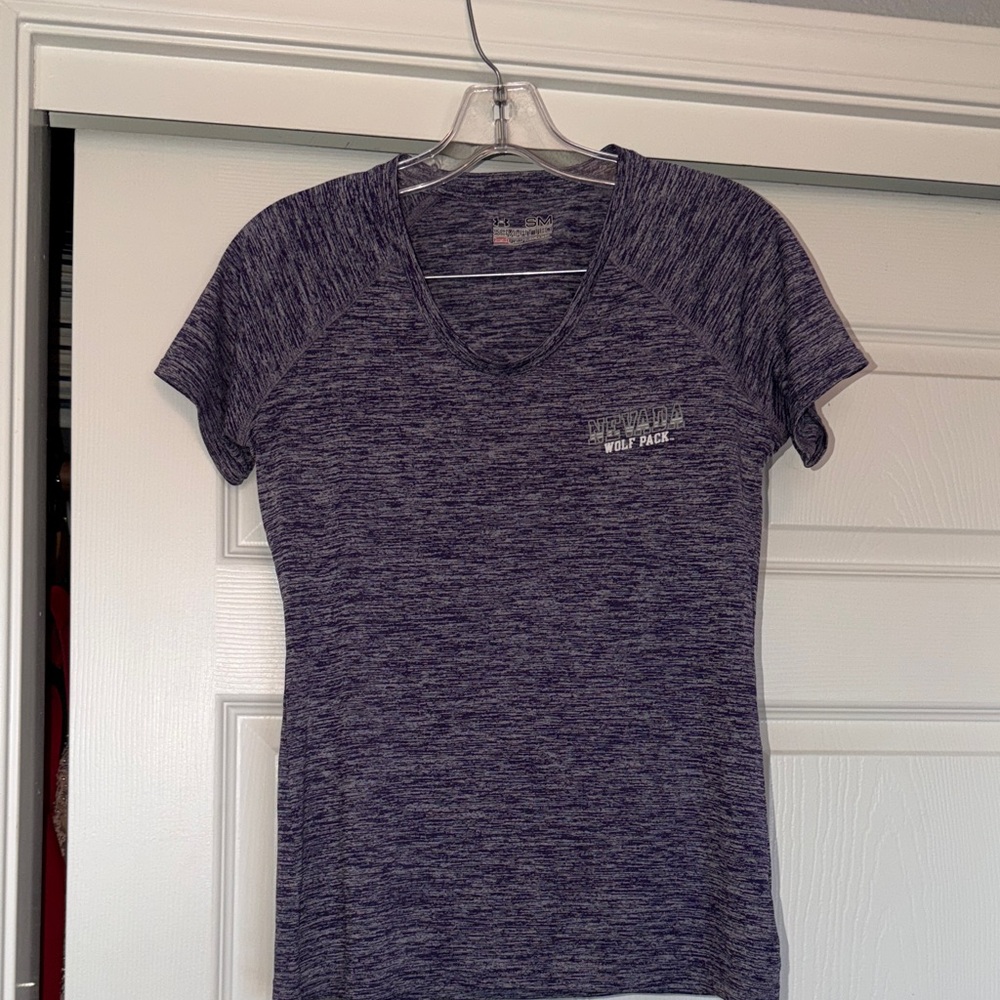 Nevada Wolf Pack Top